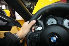 很黄很给力 实拍BMW-Z4烈焰极致版(3)