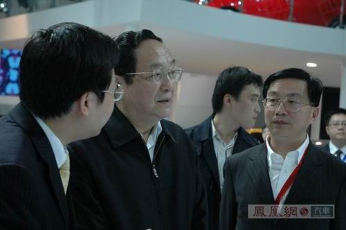 独家首报：上海市市委书记俞正声莅临上海车展视察