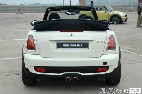 天生尚酷 试驾Mini cooper cabrio敞篷版(3)