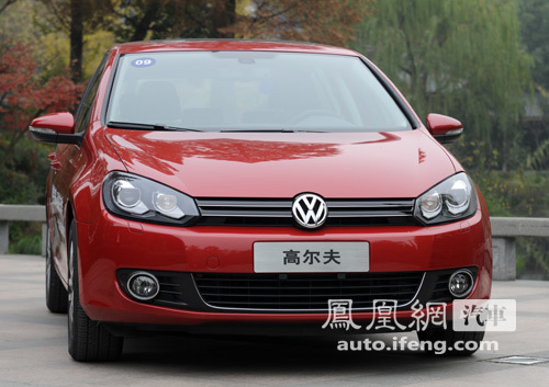 凤凰试驾高尔夫1.4TSI+DSG 用技术实力说话\(3\)