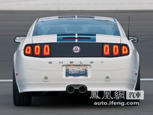 贺谢尔比眼镜蛇问世45年 新GT350限量发售（2）