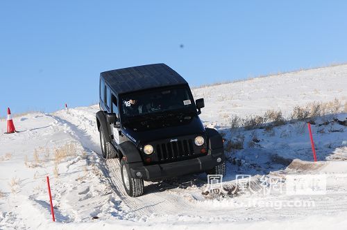 冰雪路面越野与漂移体验 海拉尔试驾Jeep系列\(4\)