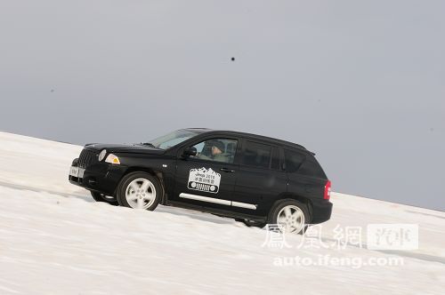 冰雪路面越野与漂移体验 海拉尔试驾Jeep系列\(6\)