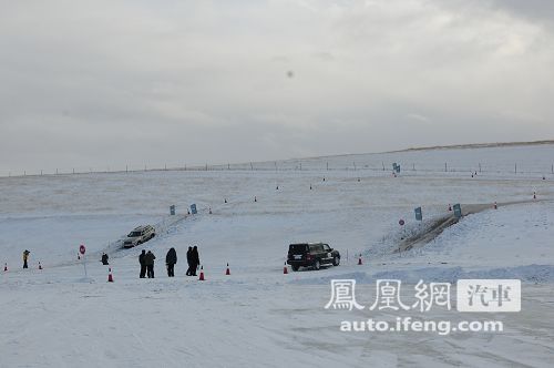 冰雪路面越野与漂移体验 海拉尔试驾Jeep系列\(2\)