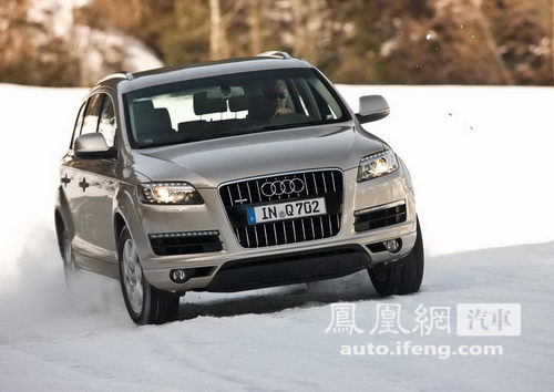 2011款奥迪Q7于下半年进口 配备8速自动变速器\(3\)