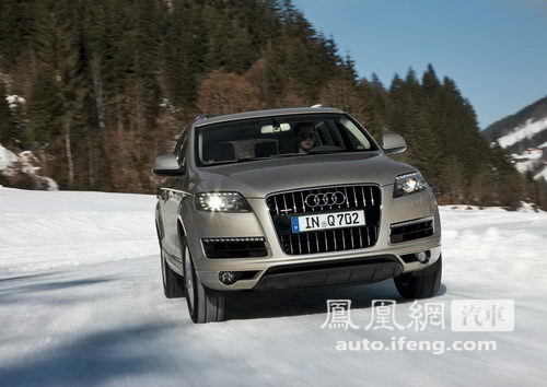 2011款奥迪Q7于下半年进口 配备8速自动变速器\(3\)