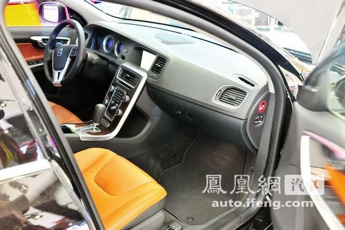 2010北京车展探馆 沃尔沃S60详细实拍