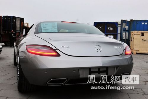 2010北京车展探馆 详细实拍奔驰鸥翼跑车SLS