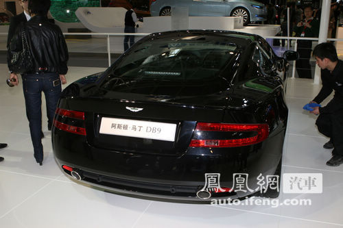 2010北京车展E4展馆豪车介绍 总价值过亿元 \(10\)