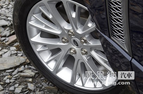 2011款路虎揽胜发布 搭载全新V8柴油发动机\(2\)