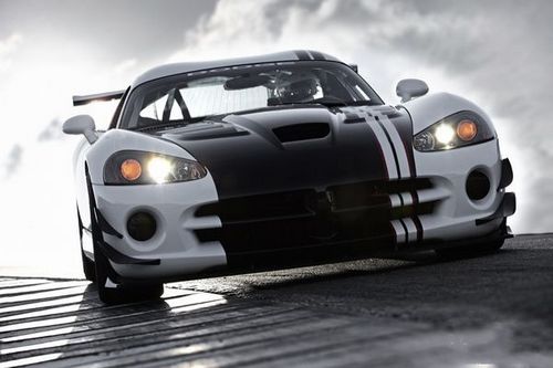 终极速度表现 有史以来最强悍的蝰蛇纯种赛车