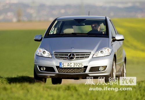 奔驰A级有望10月国内上市 A180预计售价22万起