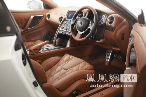 改款日产GT-R官图发布 售价合71.06-122.60万(4)