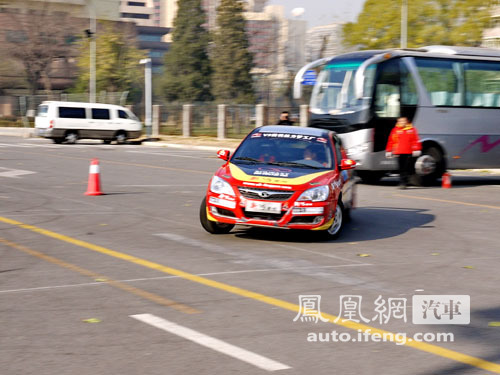 东南汽车V3菱悦拉力梦工厂北京站海选报道 