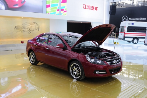 2011款和悦1.8自动挡车型 首发亮相广州车展