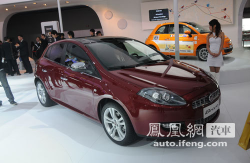 广汽菲亚特携Fiat 500/Bravo博悦亮相广州车展(2)