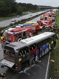 德国发生严重交通事故 造成数十人死伤
