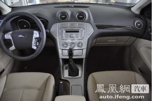 广州车展新车点评 起亚K5全面对比四款竞争车型(3)
