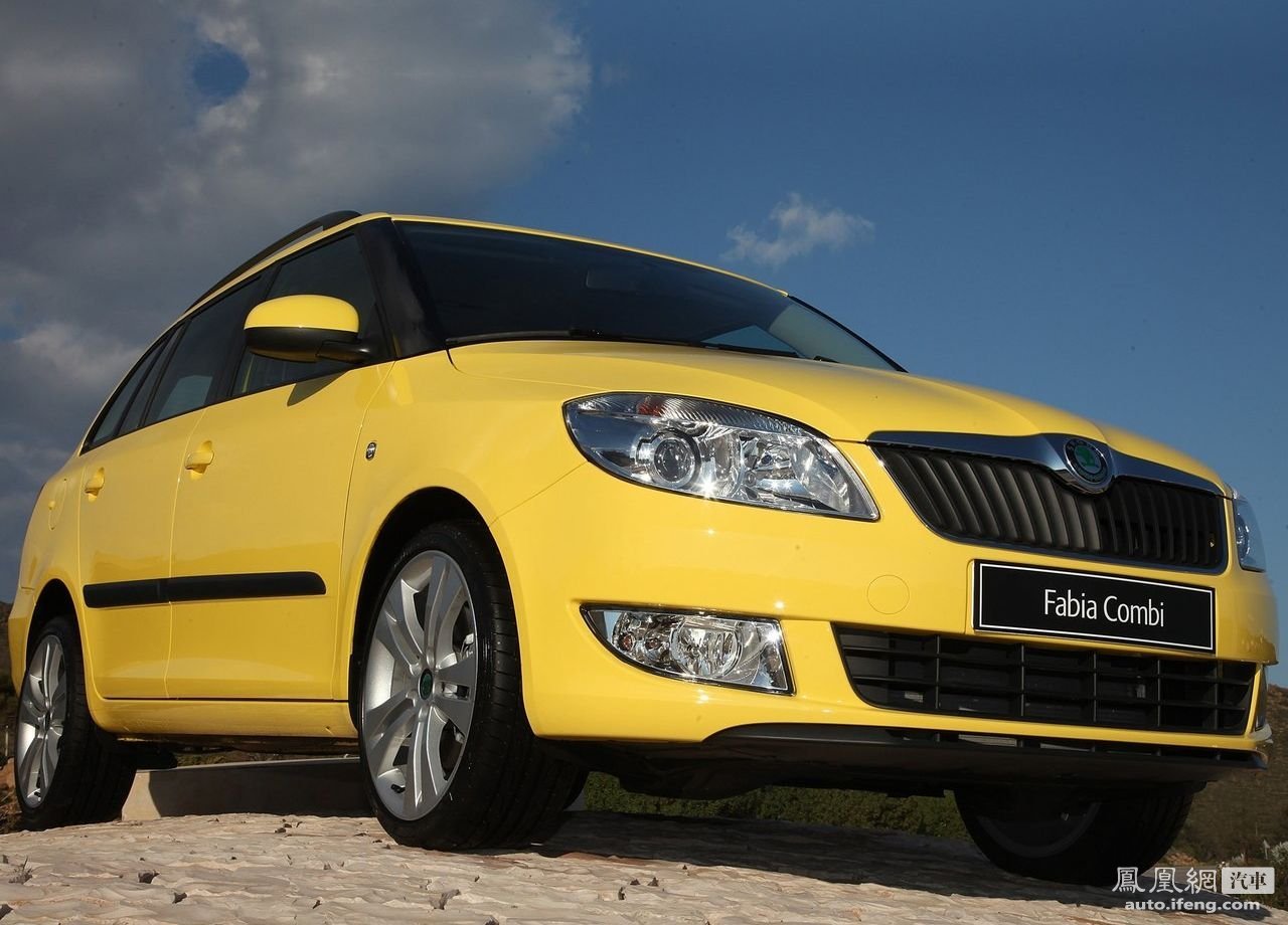 2011款斯柯达fabia combi