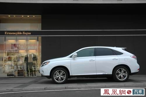 文武双壁 凤凰试驾全新雷克萨斯RX350/RX450h(2)