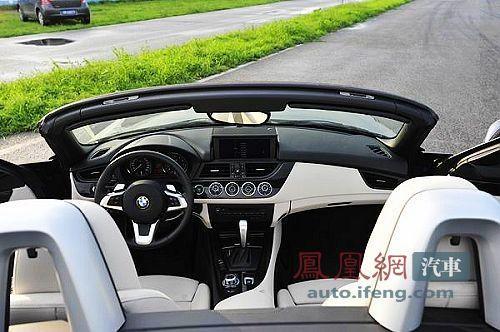 仪表板,方向盘和中控台与老款都有较大变化,先进的i-drive系统布置在