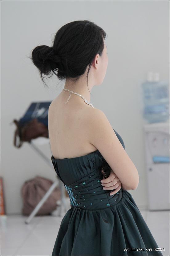 2009苏州车展 美背无敌诱惑人