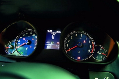 神奇的三叉戟 测玛莎拉蒂quattroporte s