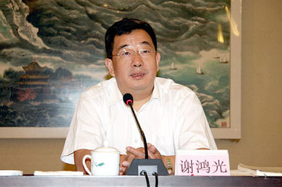 统计局副局长：中国经济规模坐三望二 超越日本或不用三年