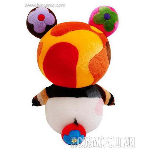 Louis Vuitton联名村上隆设计熊猫手机公仔