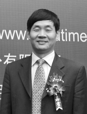 长江证券股份有限公司副总裁、董事会秘书徐锦