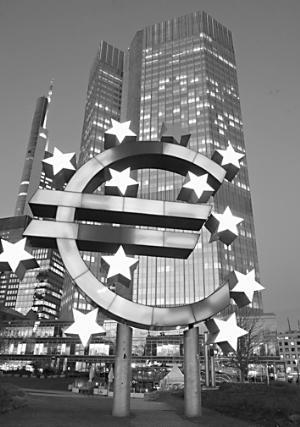债务危机阴云笼罩欧洲 欧元何去何从?