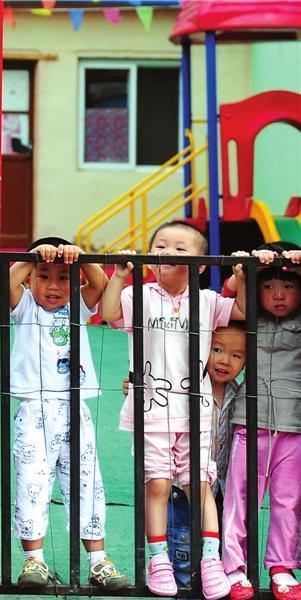 北京蚁族聚居地唐家岭开拆 近400幼儿待安置