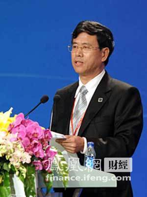 王华庆：银行要密切关注理财和服务收费等影响声誉的问题