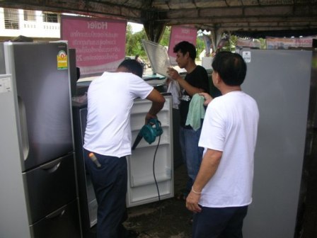 泰国洪灾影响生活 海尔冰箱服务上门销量猛涨