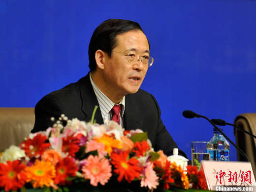 央行副行长刘士余：国内银行仍缺国际竞争力