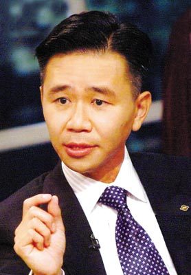 王文祥指控其父生前亲信联同三房女儿转移遗产