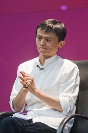 雅虎拟减持阿里股权至15%_财经_凤凰网