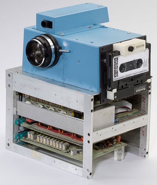 世界第一台数码相机柯达手持电子照相机
