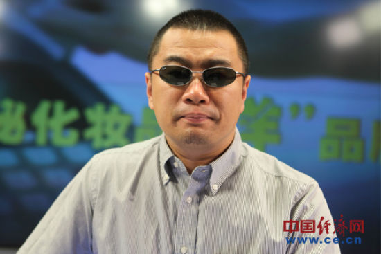 王海打假再出手 剑指洋品牌化妆品碧斯