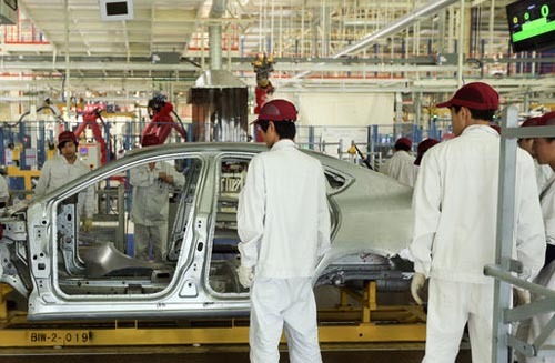 黄金价格略走高 关注西班牙发行国库券