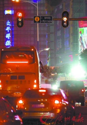 新交规致追尾增加 保险公司：出险次数多来年保费或升