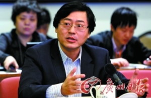 联想总裁杨元庆：价格内外有别 税是主要因素