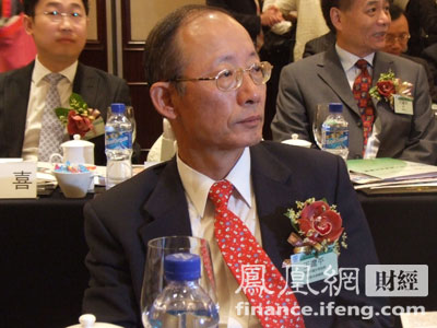 香港中国企业协会副会长兼总裁王辽平出席甬港论坛开幕式