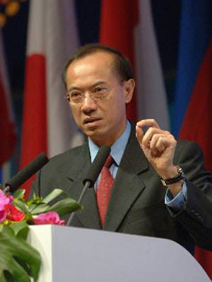 新加坡外交部长杨荣文将出席第十届世界华商大会