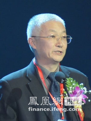 北京大学党委副书记杨河