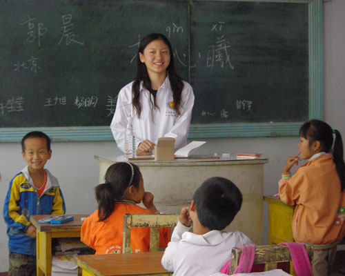 2010年小桔灯乡村小学图书馆计划黑龙江大庆站活动