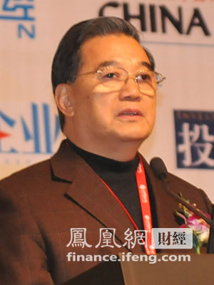 图文：全国政协副主席李金华