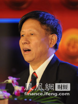 国务院参事、北京大学经济学院教授李庆云