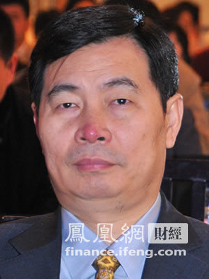 论坛嘉宾卫生部药物政策与基本药物制度司司长郑宏