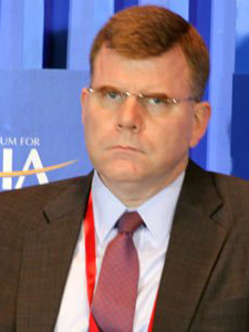 图：亚洲开发银行副行长Stephen Groff